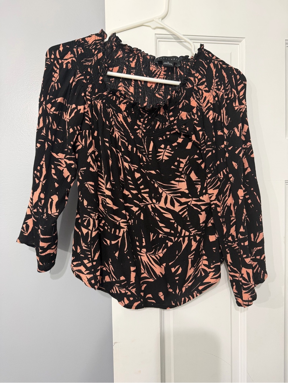 Simple Sanctuary Black & Peach Leaf-Print Smocked Neck Blouse
